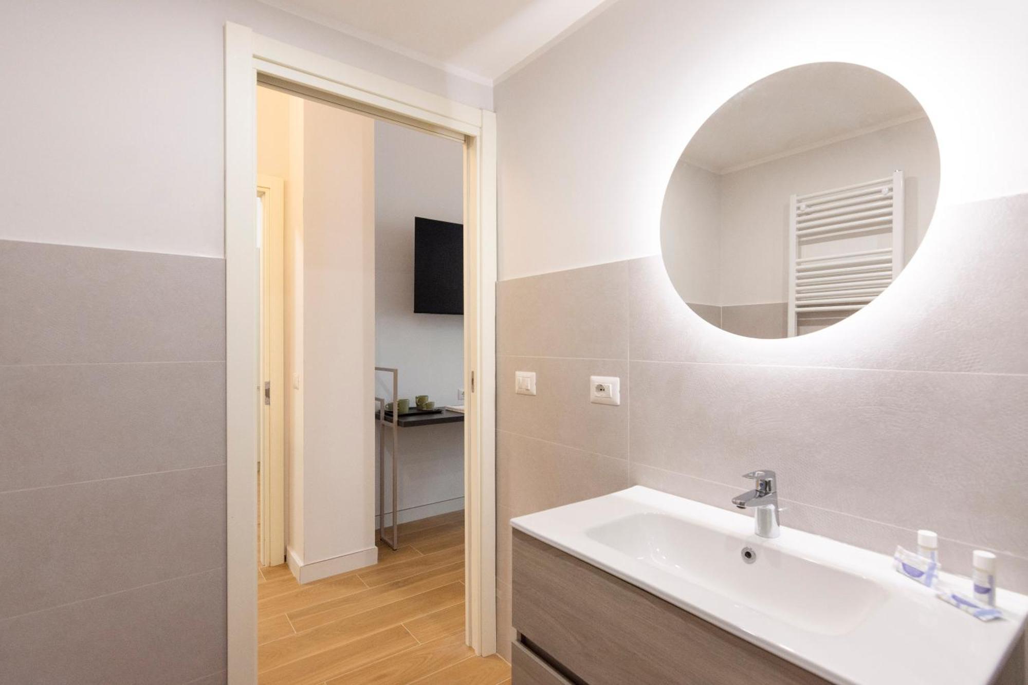 Italianflat - Navigli Suite Милан Экстерьер фото