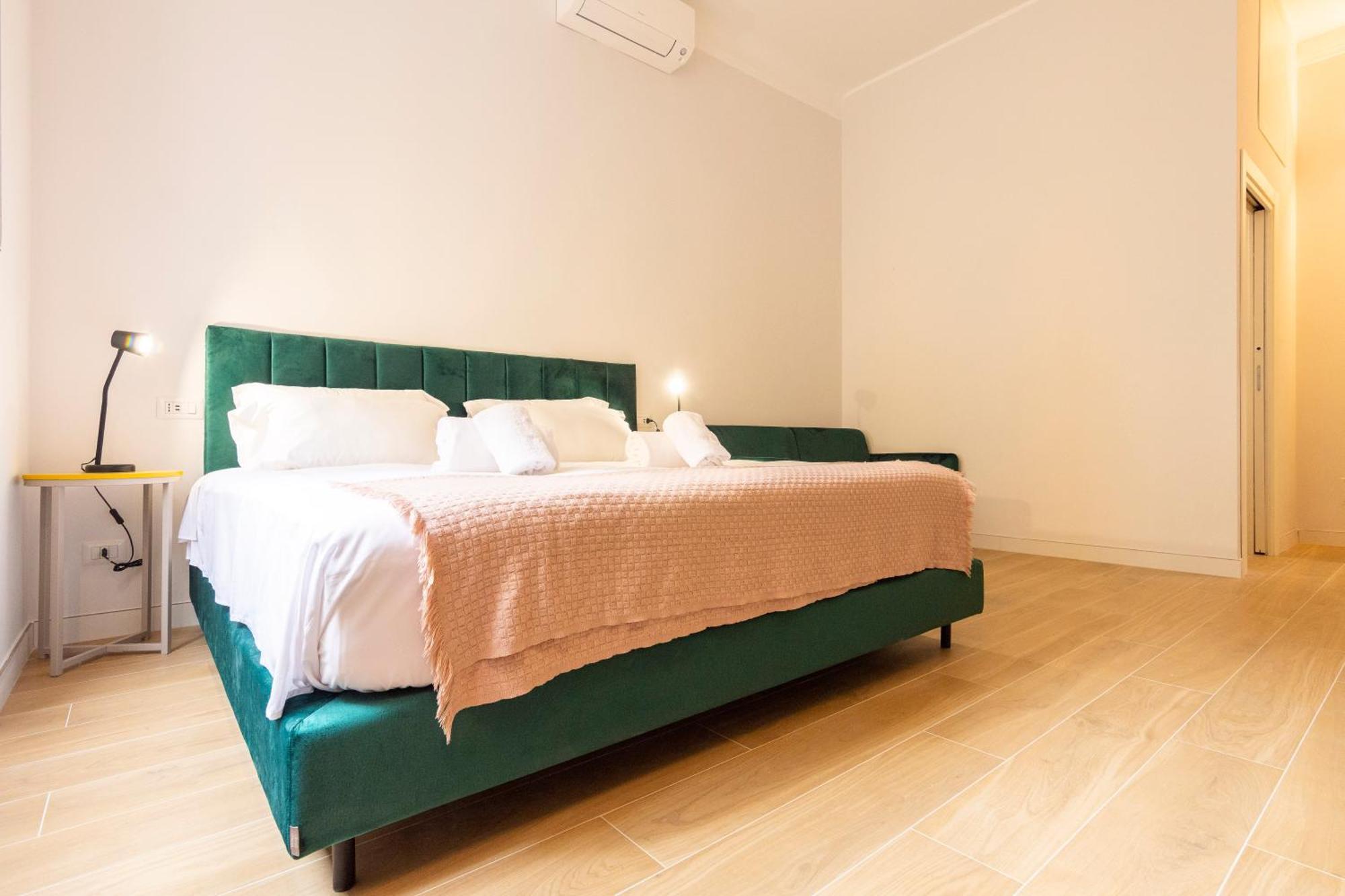 Italianflat - Navigli Suite Милан Экстерьер фото